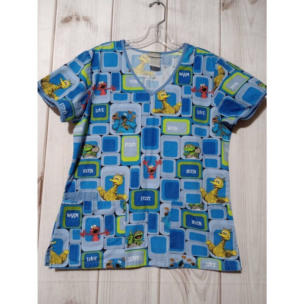 Sesame Street Scrub Top Ladies Small Blue Elmo Pediatric‎